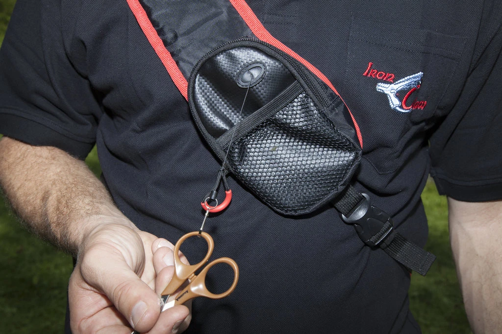 Iron Claw SF Easy Swing - Schultertasche 4 Iron Claw SF Easy Swing - Schultertasche – Bild 2